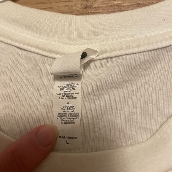 Taylor Swift Reputation Tee - Picture 2 of 3